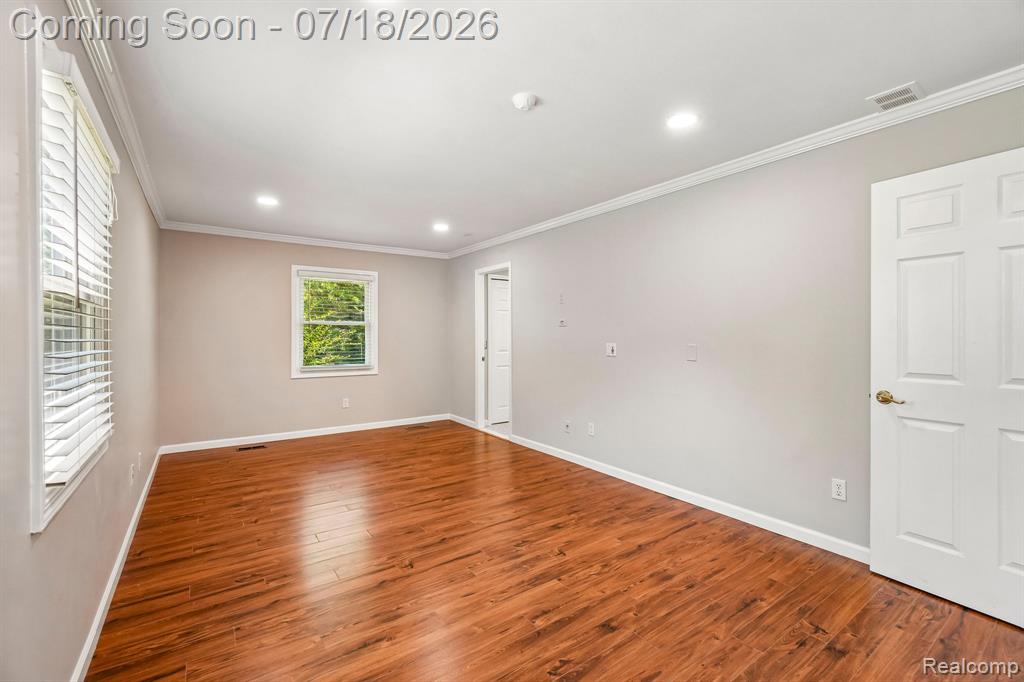 4855 Butler Drive, Troy, MI 48085 — Photo 26