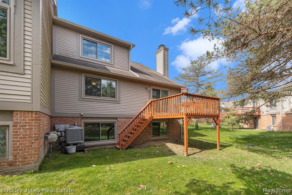 1036 PINEWOOD Court, Brighton, MI 48116 — Photo 25