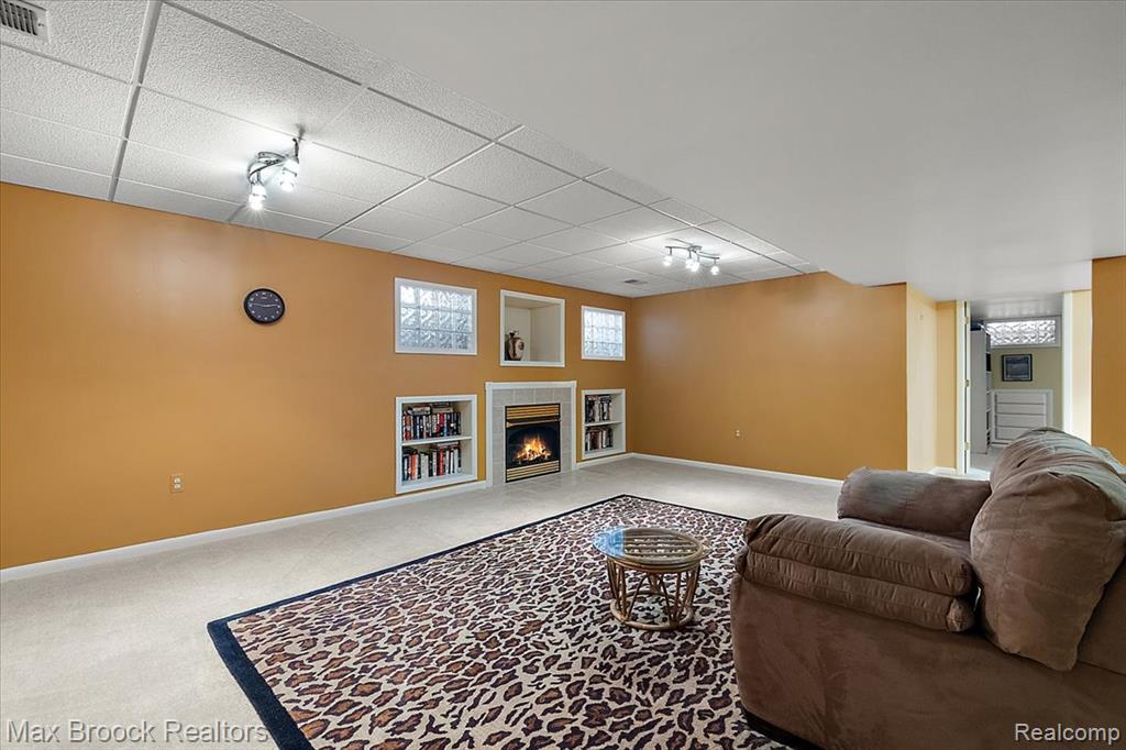 45167 9 Mile Road, Novi, MI 48167 — Photo 36