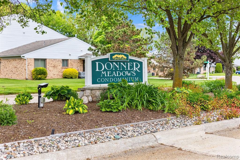 50102 S ANGELO, Chesterfield, MI 48047 — Photo 2