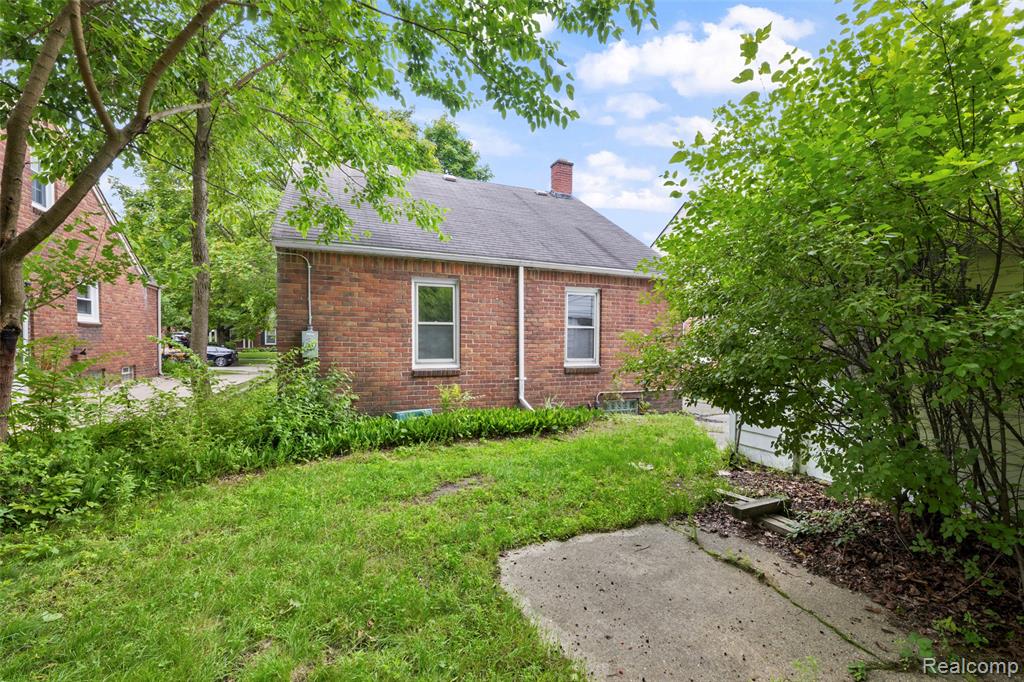 414 Aqua Court, Royal Oak, MI 48073 — Photo 27