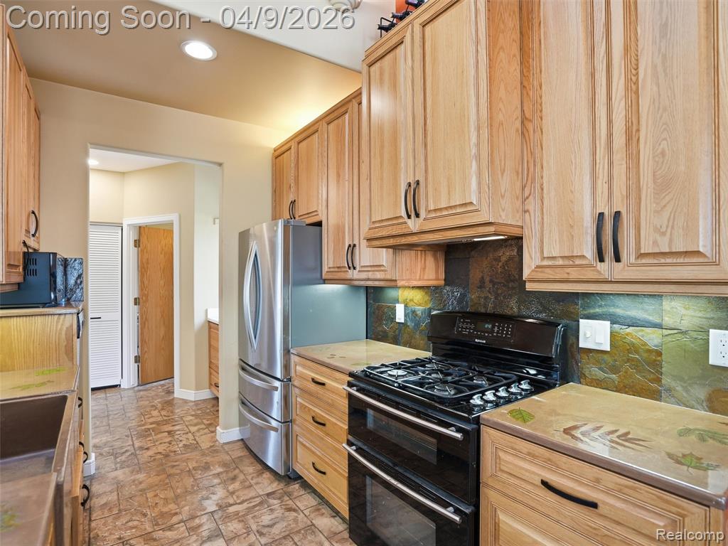 7845 Sleepy Hollow Drive, Northville, MI 48168 — Photo 11