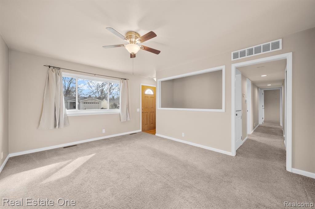 417 HAZE, Pinckney, MI 48169 — Photo 3