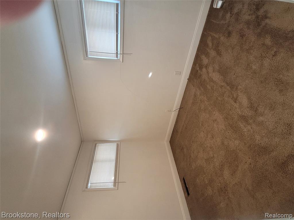 438 W Goulson Avenue, Hazel Park, MI 48030 — Photo 7