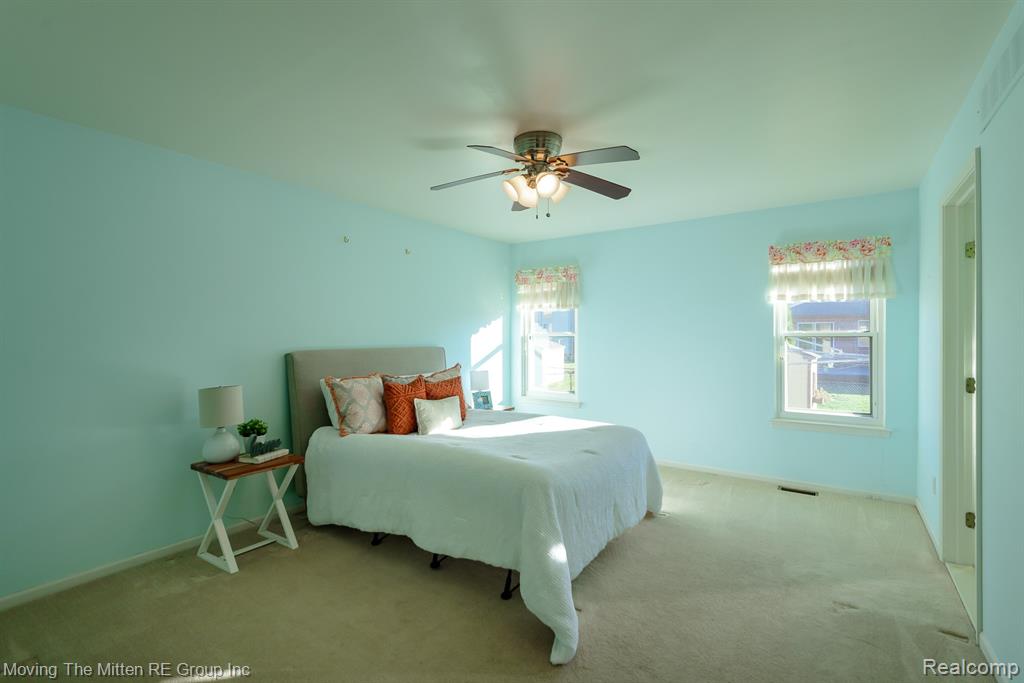 47663 Belmont Drive, Belleville, MI 48111 — Photo 16