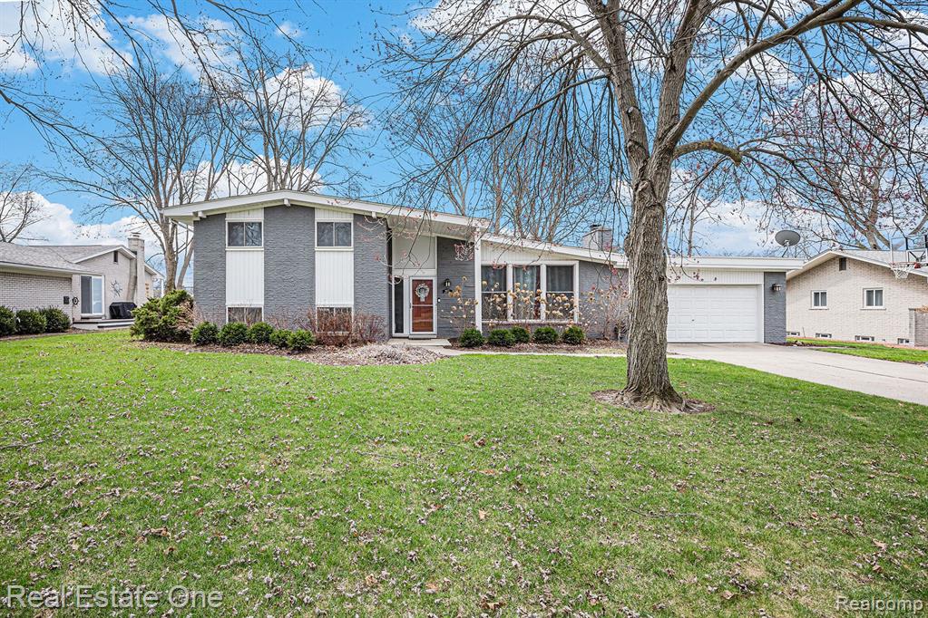 8477 CHURCH Road, Grosse Ile, MI 48138 — Photo 3