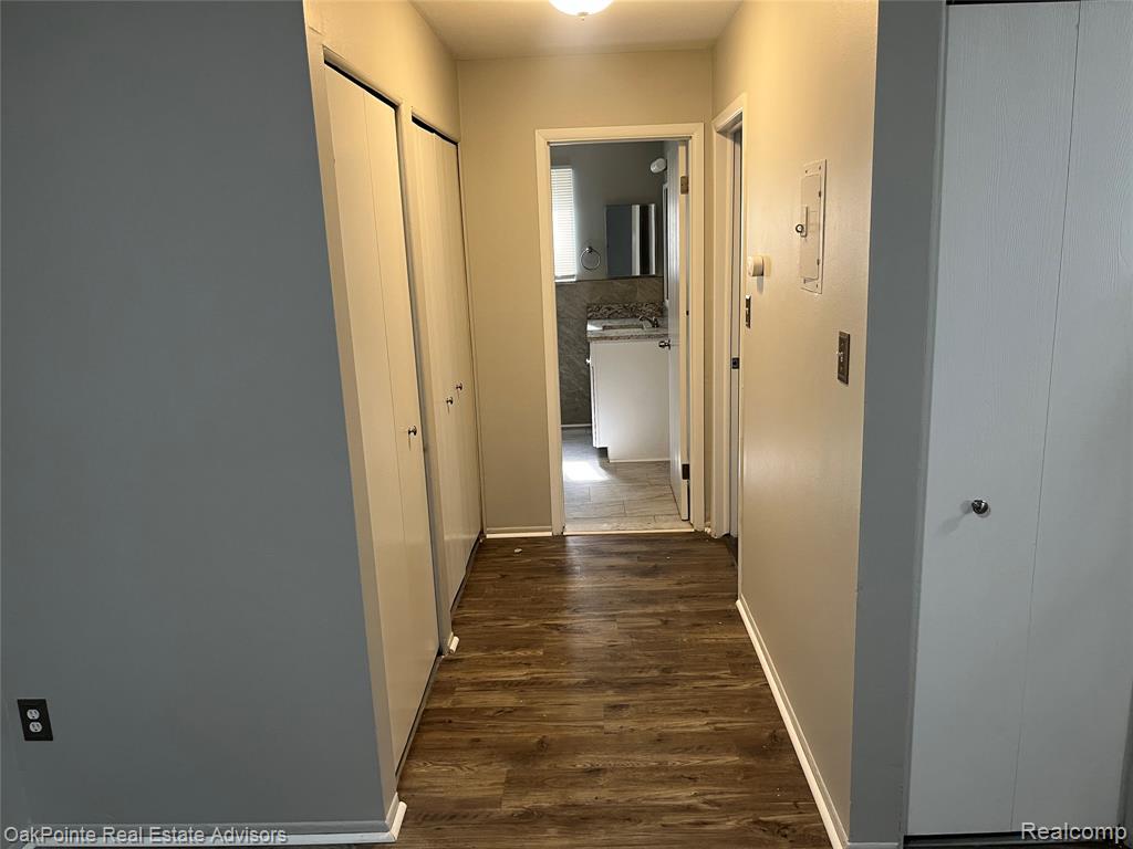 500 E Maplehurst Street, Ferndale, MI 48220 — Photo 12