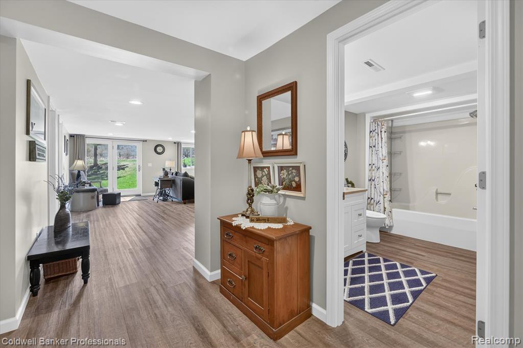 4380 Warwick Circle Drive, Grand Blanc, MI 48439 — Photo 25