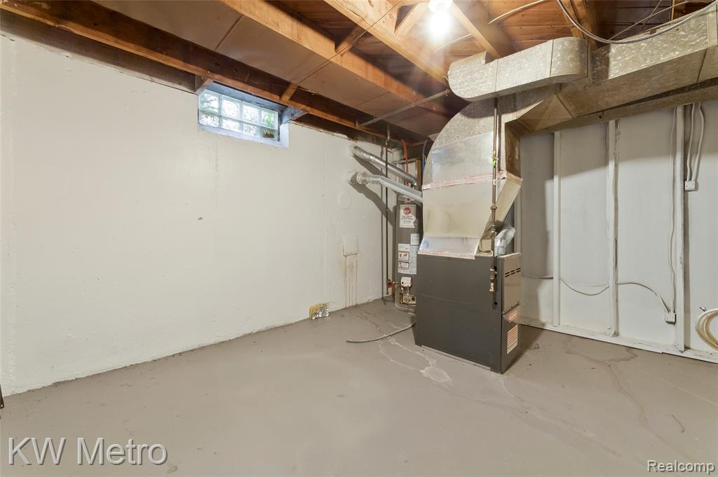 22591 N Kane Street, Detroit, MI 48223 — Photo 19