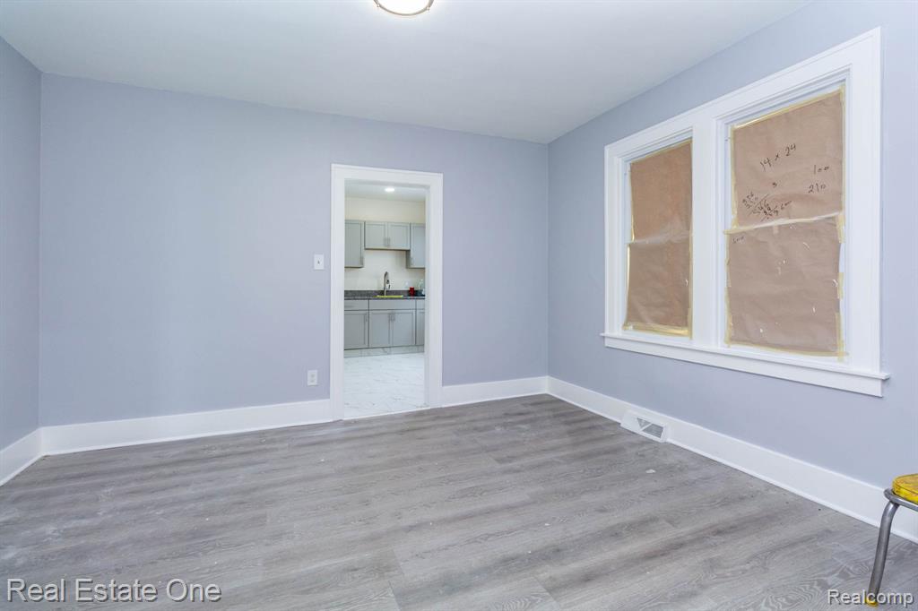 8704 Smart Street, Detroit, MI 48210 — Photo 7