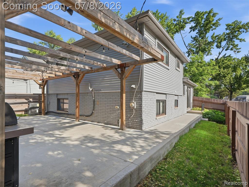 828 E 2nd Street, Royal Oak, MI 48067 — Photo 24