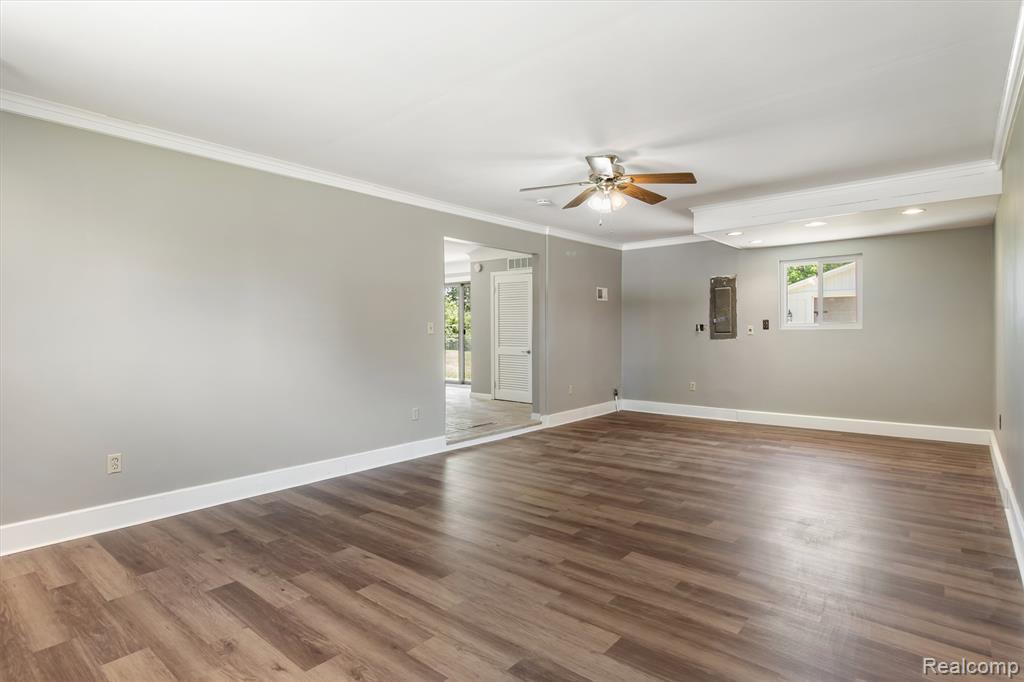 51056 Fairlane Drive, Utica, MI 48316 — Photo 12