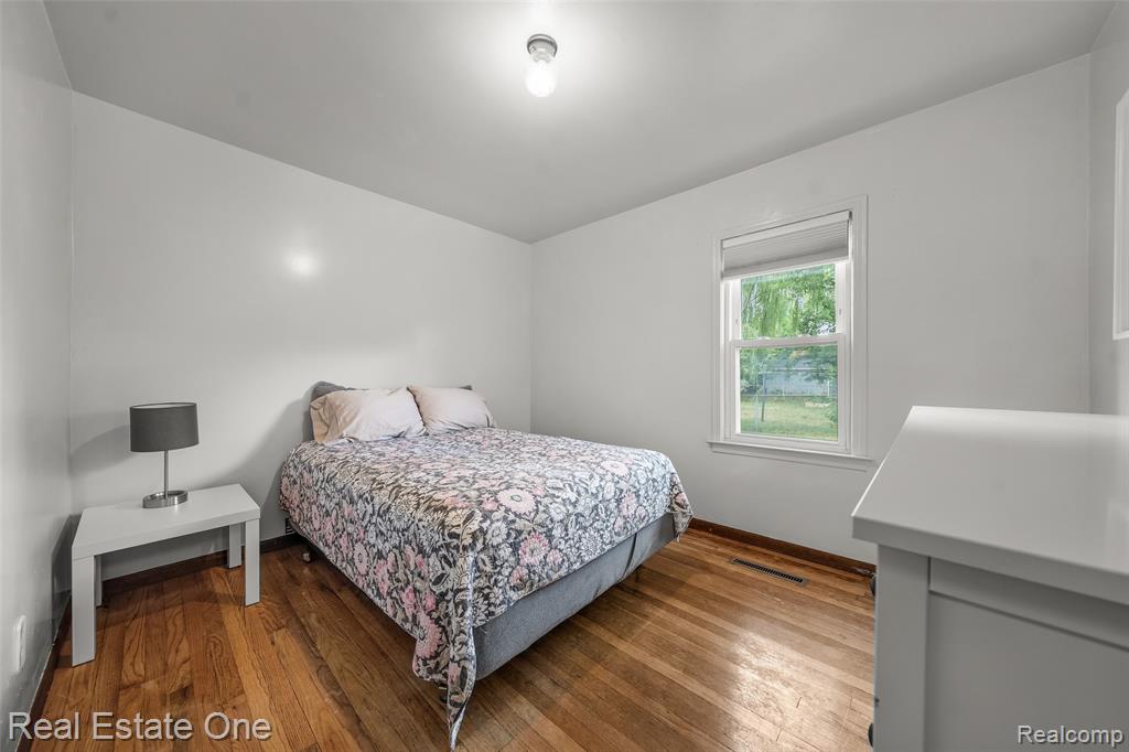 620 S Webik Avenue, Clawson, MI — Photo 18