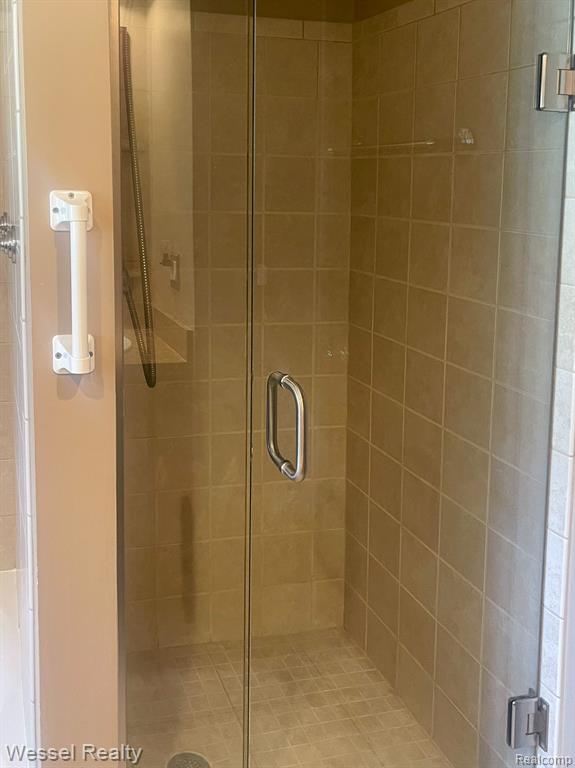 6769 DONNYBROOK Drive, Shelby Twp, MI 48316 — Photo 26
