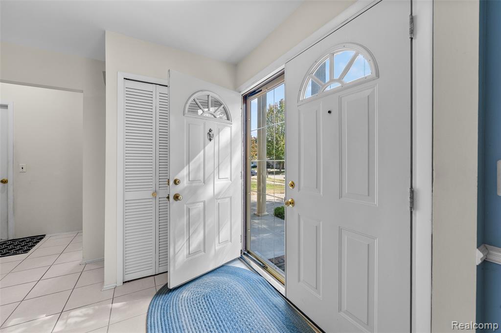 42990 Arlington Road, Canton, MI 48187 — Photo 17