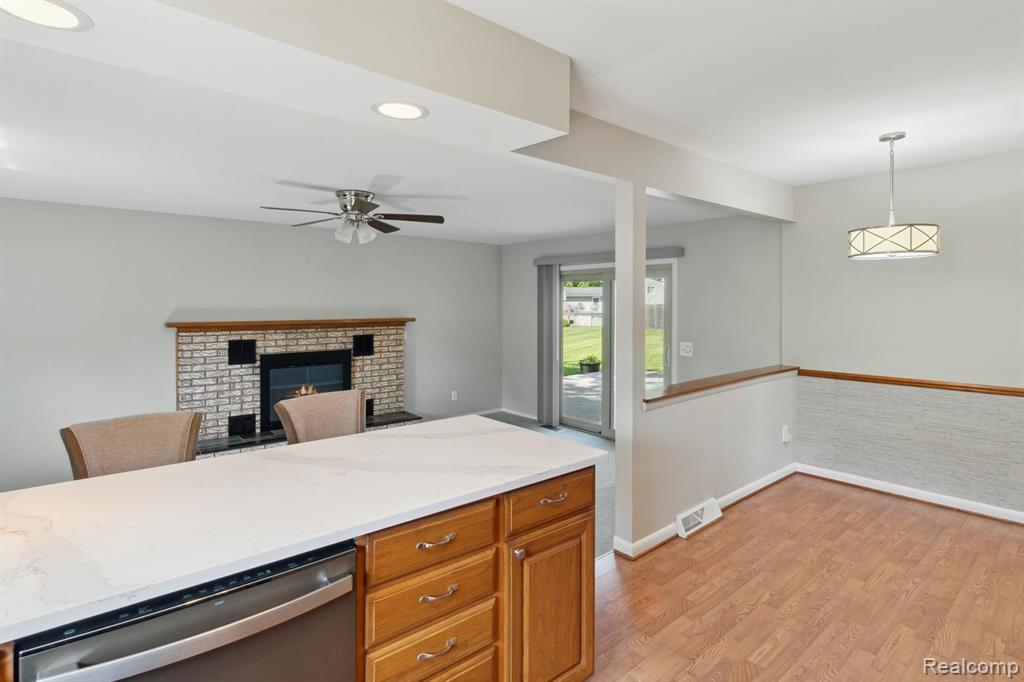 6169 Barker Circle, Waterford, MI 48329 — Photo 14