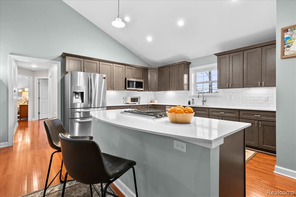 411 E Ferry Street - Photo 4