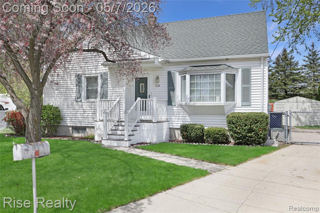 526 Dodson Court, Bay City, MI 48708 — Photo 2