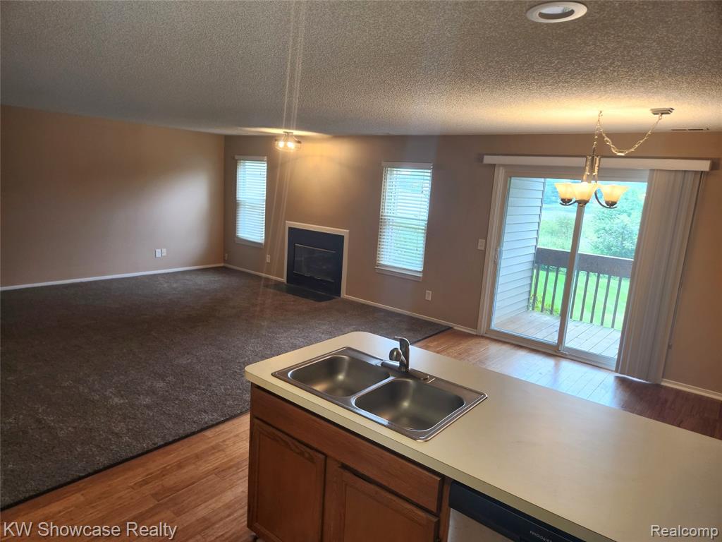 4896 Harbor Point Drive Drive, Waterford, MI — Photo 15