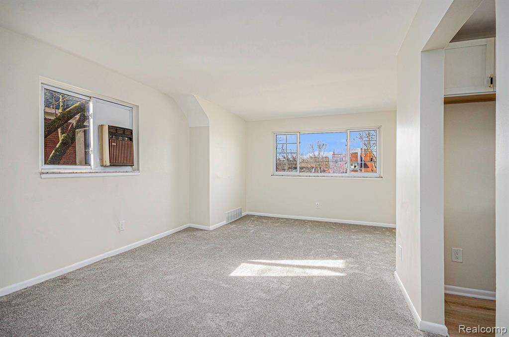 428 ALTER Road, Detroit, MI 48215 — Photo 18