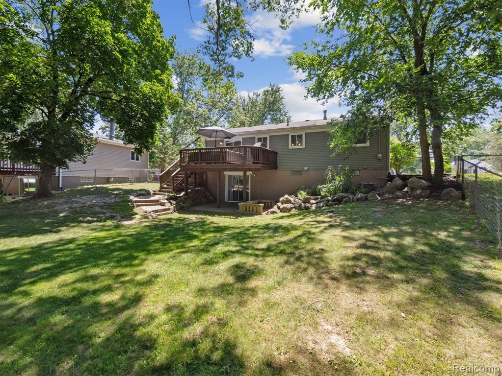 1480 Tellico Street, Wolverine Lake, MI 48390 — Photo 37