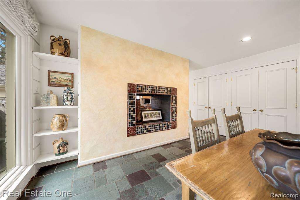 8519 HENDRIE Boulevard, Huntington Woods, MI — Photo 21