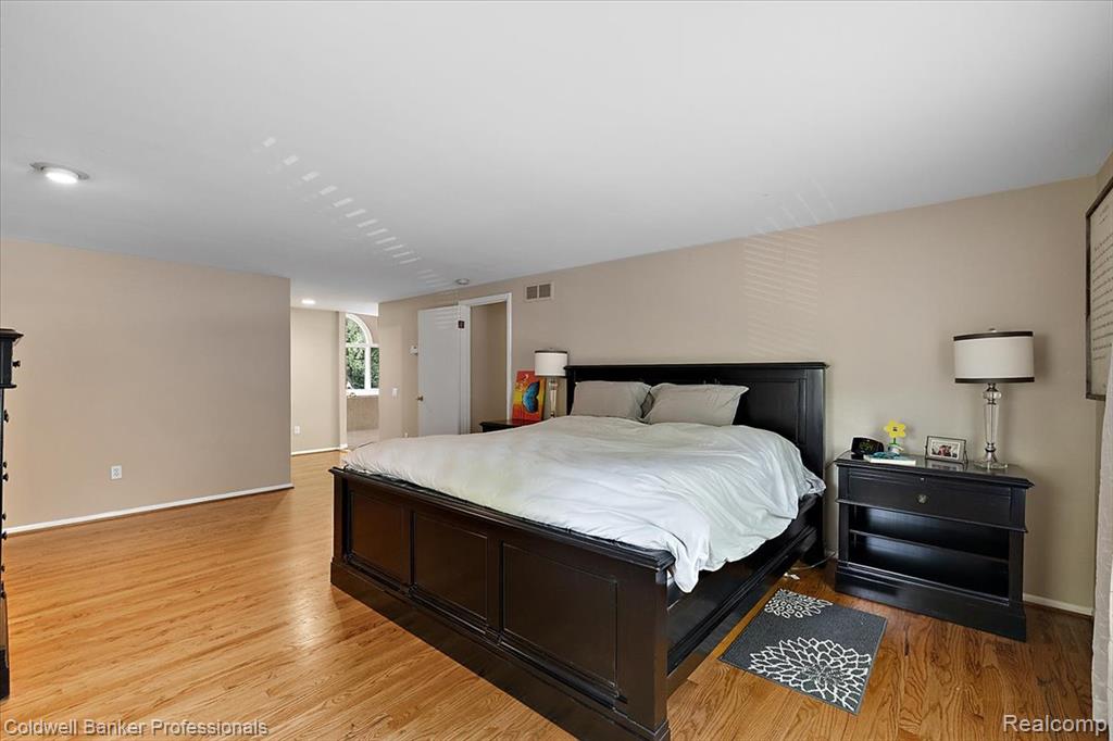 31307 Sleepy Hollow Lane, Franklin, MI 48025 — Photo 43