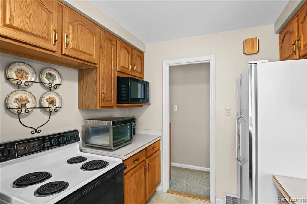 926 Sherbourne Street, Inkster, MI 48141 — Photo 5