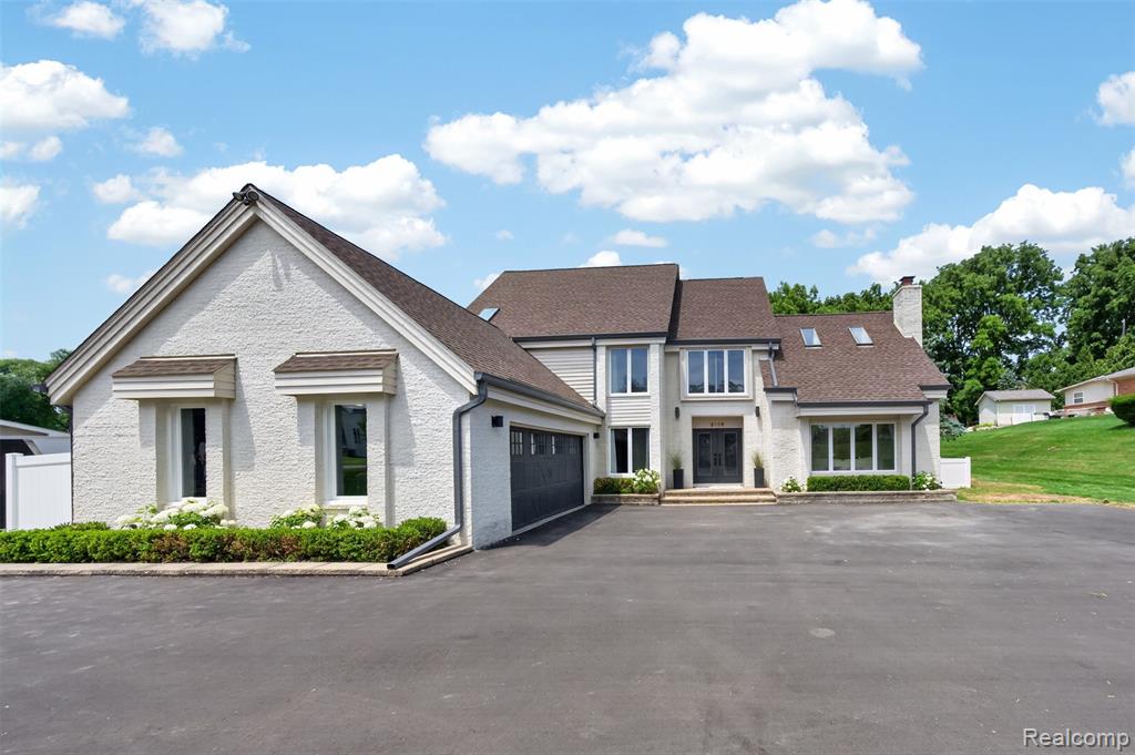 5136 Commerce Road, West Bloomfield, MI 48324 — Photo 4