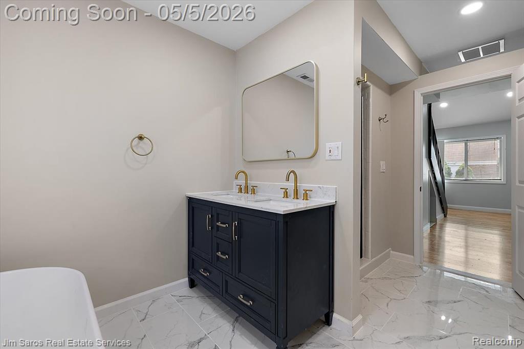 22470 Wildwood Street, Saint Clair Shores, MI 48081 — Photo 17