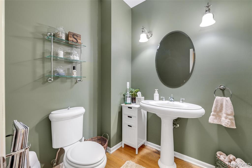 4617 Waterbury Drive, Clarkston, MI 48348 — Photo 34