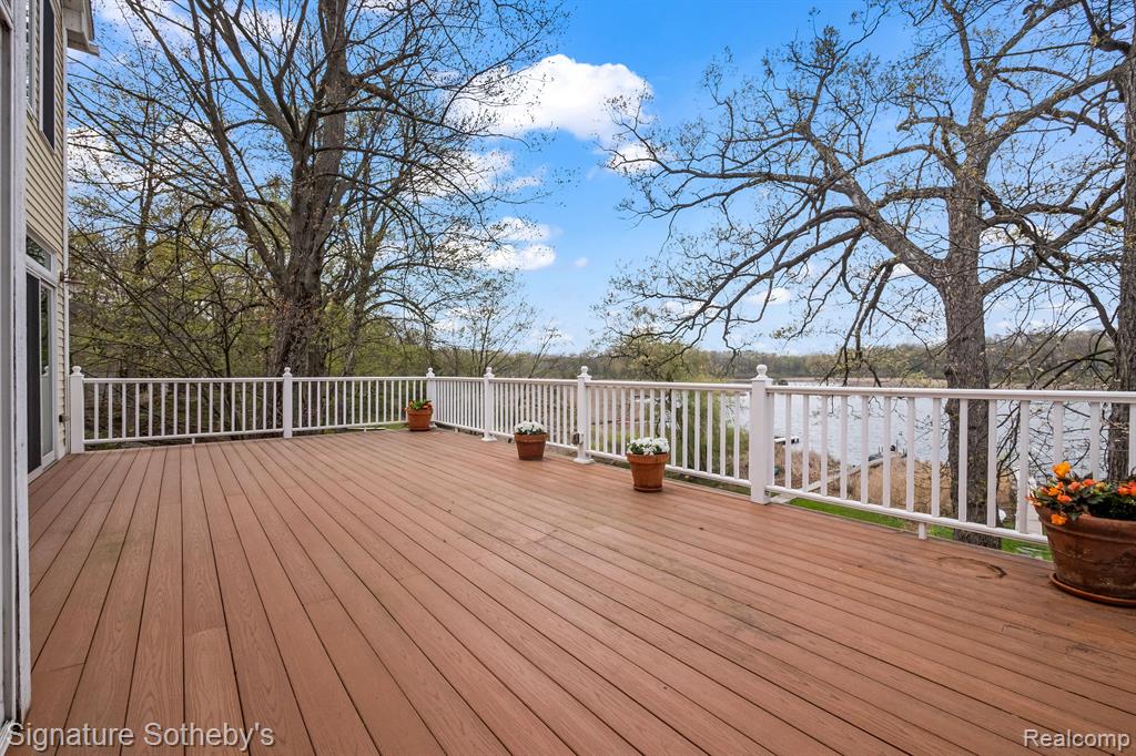 5027 GROVER Drive, Brighton, MI 48116 — Photo 55