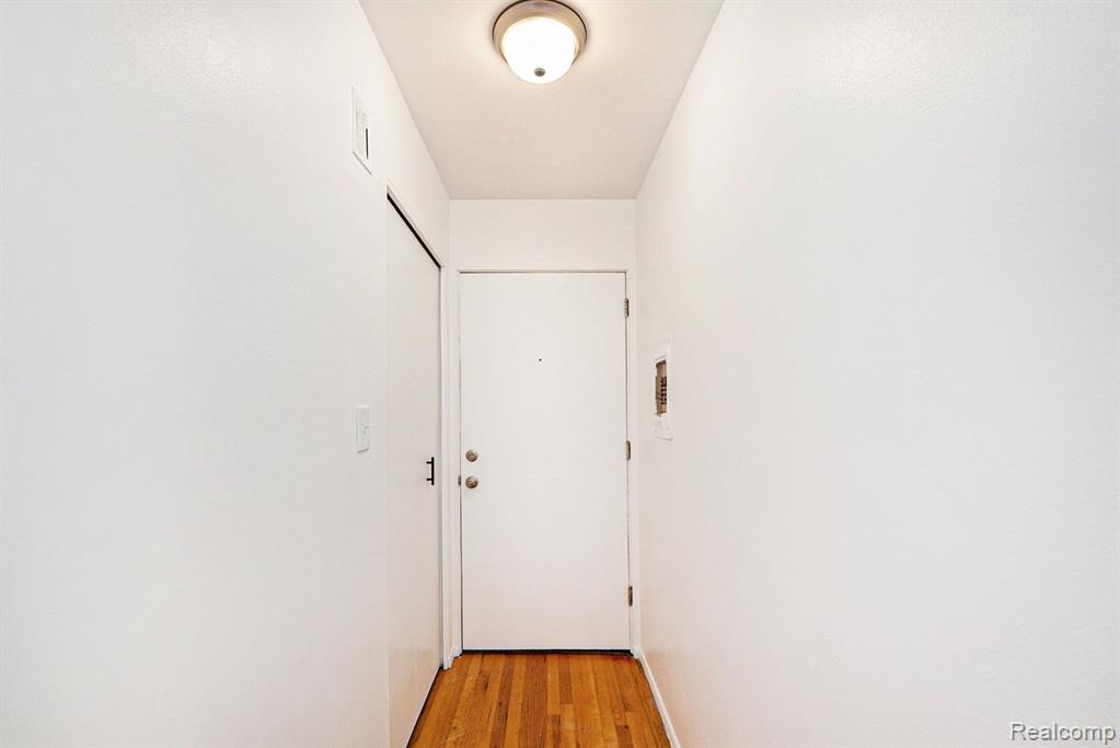 4830 BRIARWOOD Avenue, Royal Oak, MI 48073 — Photo 12