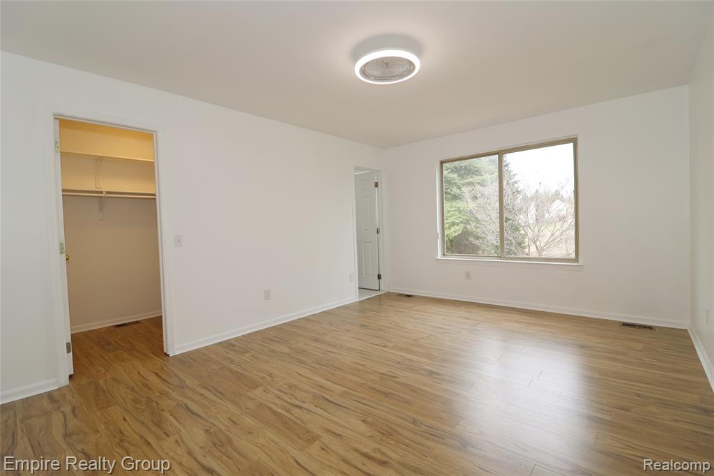 41610 Conner Creek Drive, Canton, MI 48187 — Photo 23