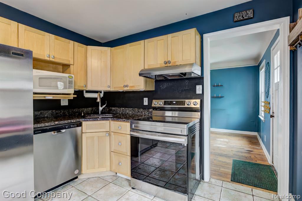 545 E Maplehurst Street, Ferndale, MI 48220 — Photo 12