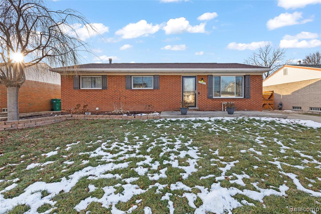 27228 Weddel Avenue, Brownstown, MI 48183 — Photo 2