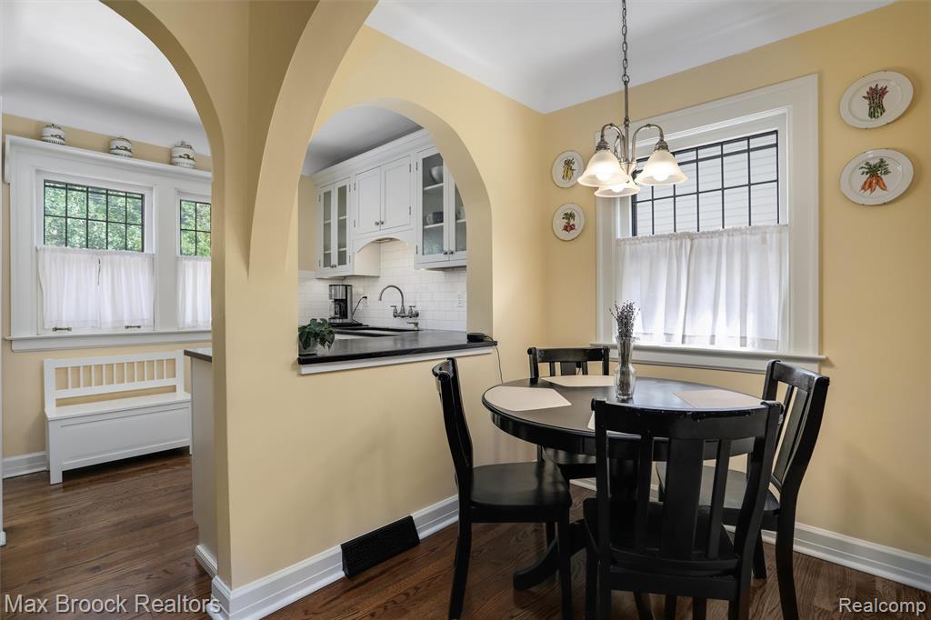 454 W Oakridge Street, Ferndale, MI 48220 — Photo 14