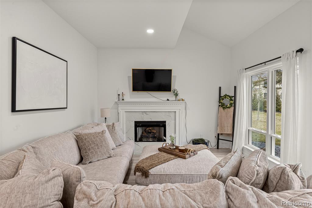 1065 Equestrian Drive, South Lyon, MI, 48178