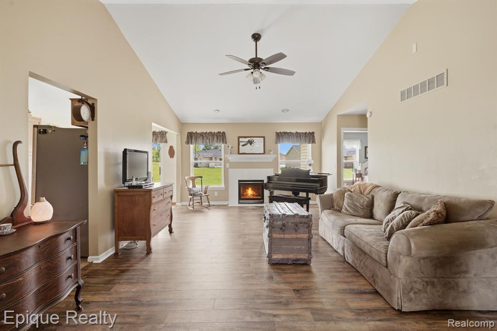 238 Quail Drive, Capac, MI 48014 — Photo 5