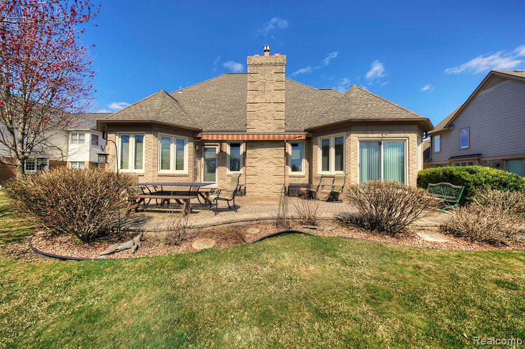 781 SANDALWOOD Road, Canton, MI 48188 — Photo 35