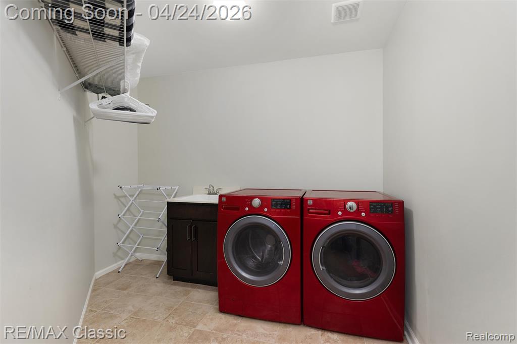 50282 Langley Drive, Novi, MI — Photo 42