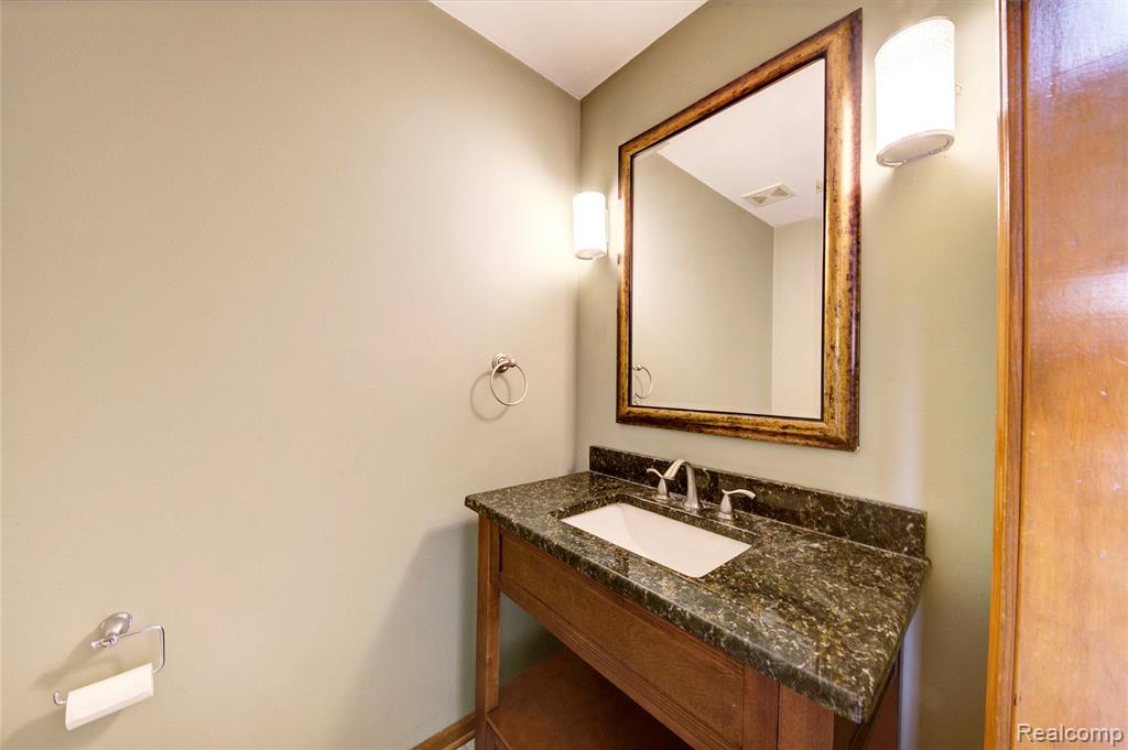 4570 River Hills Court, Brighton, MI 48114 — Photo 33