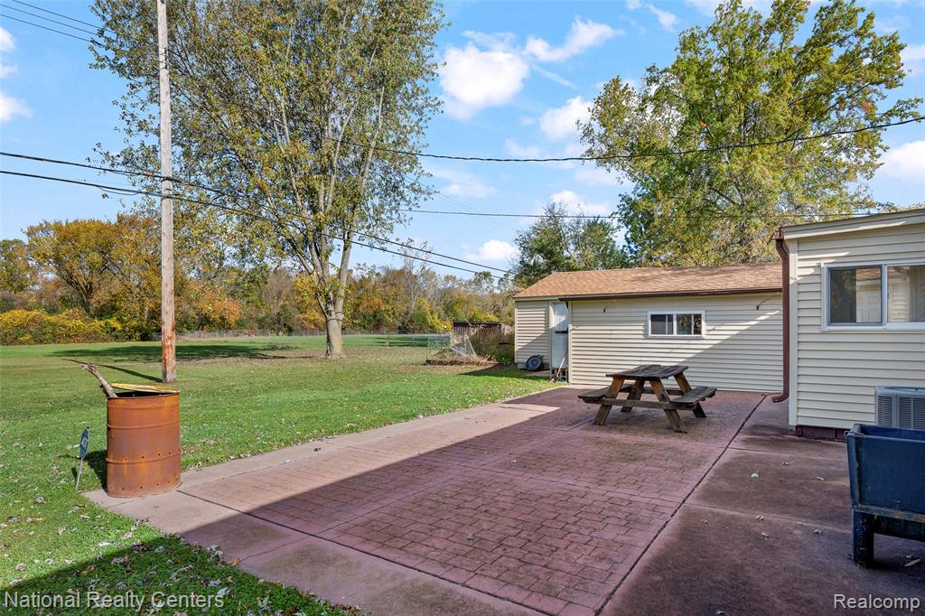 29842 Fort Road, Rockwood, MI — Photo 14
