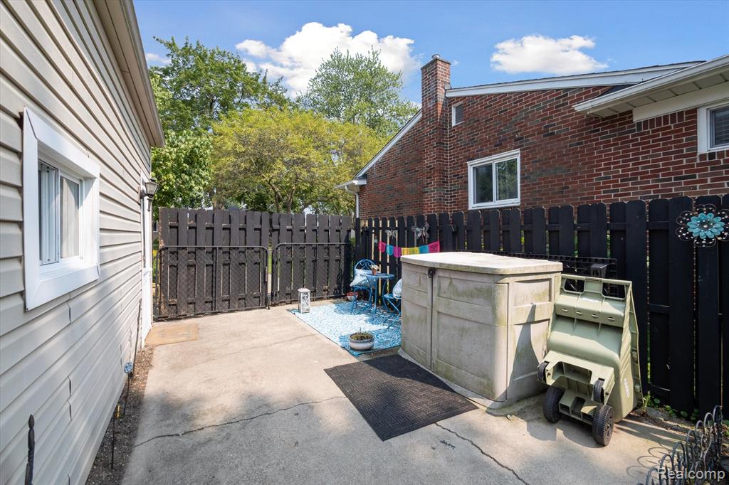 3047 Cumberland Road, Berkley, MI 48072 — Photo 27