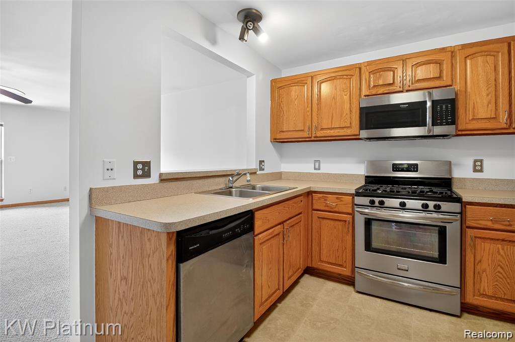 28715 Portsmouth Court, Chesterfield, MI 48047 — Photo 7