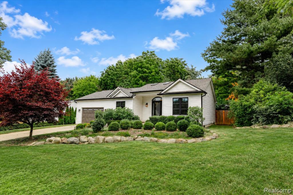 1713 Stirling Avenue, Pontiac, MI 48340 — Photo 2
