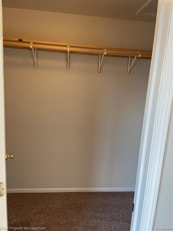 42843 RICHMOND Drive, Sterling Heights, MI 48313 — Photo 20