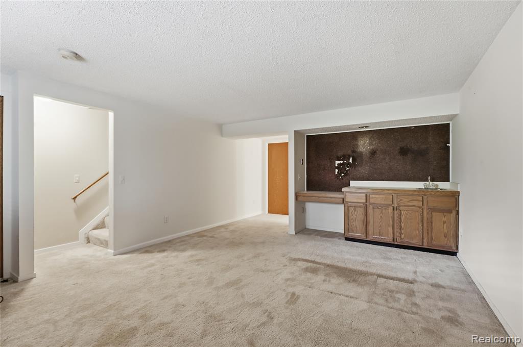 5736 Woodland View, Clarkston, MI — Photo 34