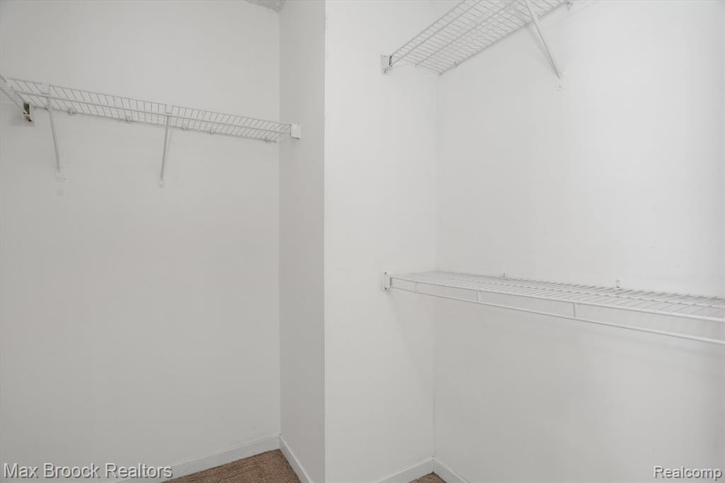 6257 GATEWOOD, West Bloomfield, MI — Photo 17