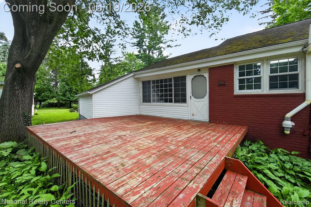 360 Woodland Drive, South Lyon, MI 48178 — Photo 56